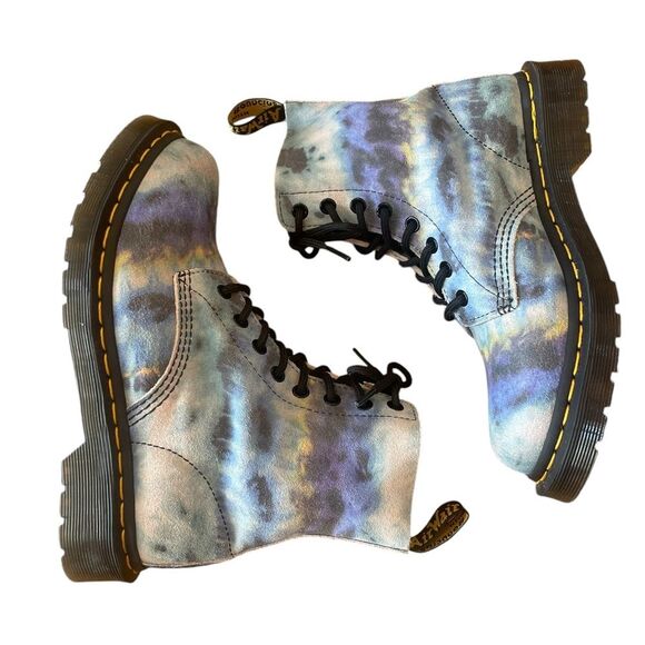 Dr Martens 1460 Blue Summer Tie Dye 8 Eye Lace Up Boot Womens Size 7 New No Box - Picture 3 of 9